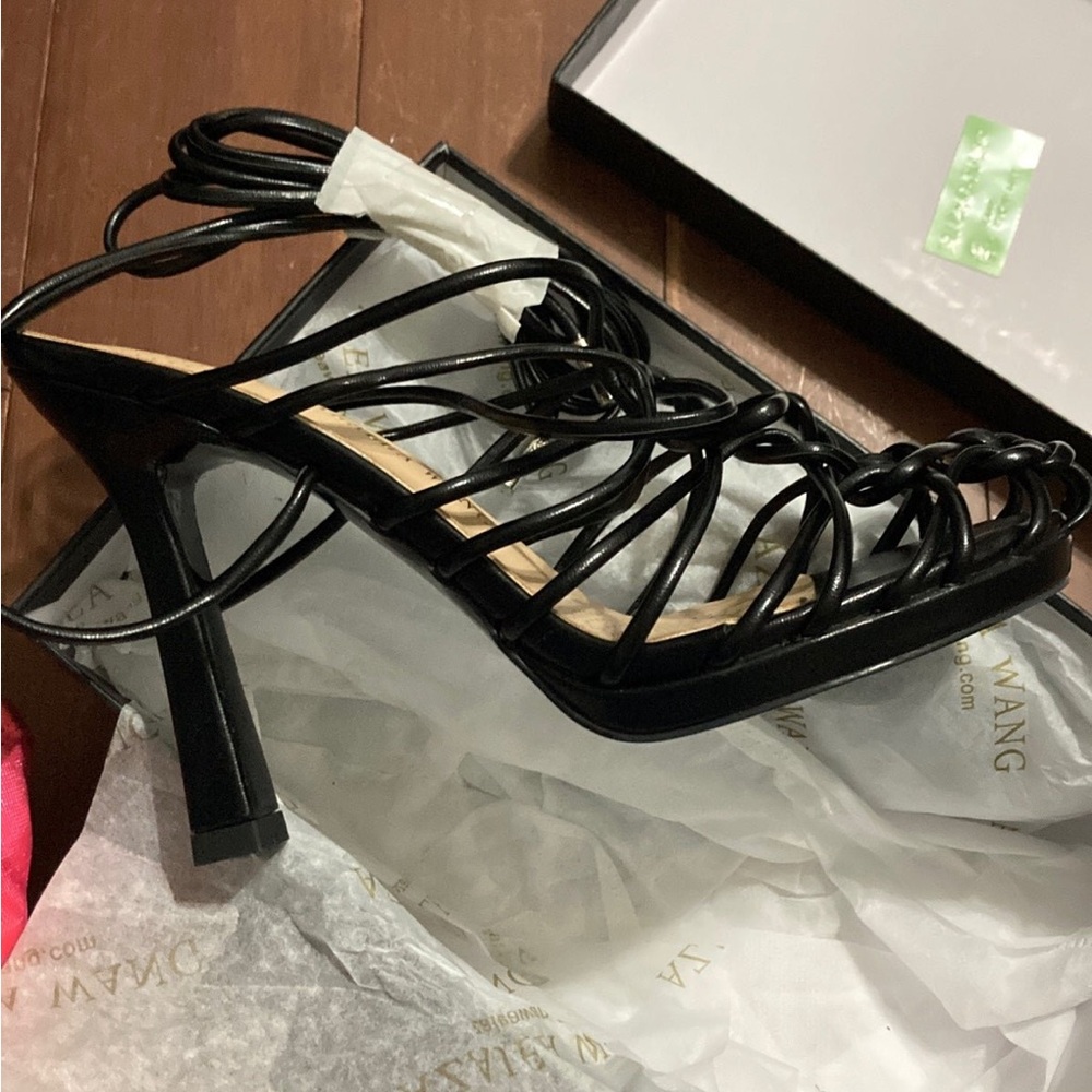 Size 7 tie up heeled sandal brand new